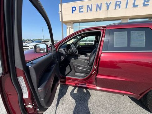 Used 2024 Dodge Durango GT AWD/4WD image 9
