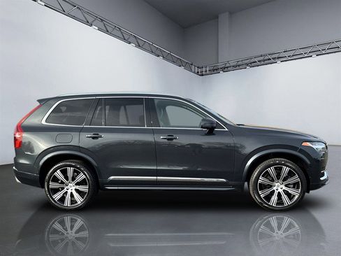 Used 2021 Volvo XC90 T8 Inscription w/ Advanced Package image 3