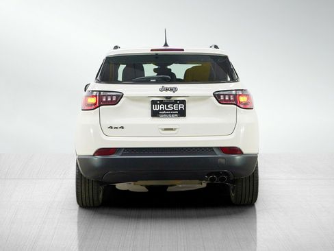 Used 2021 Jeep Compass Latitude image 4