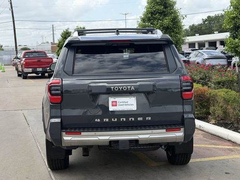 Used 2025 Toyota 4Runner Limited image 6