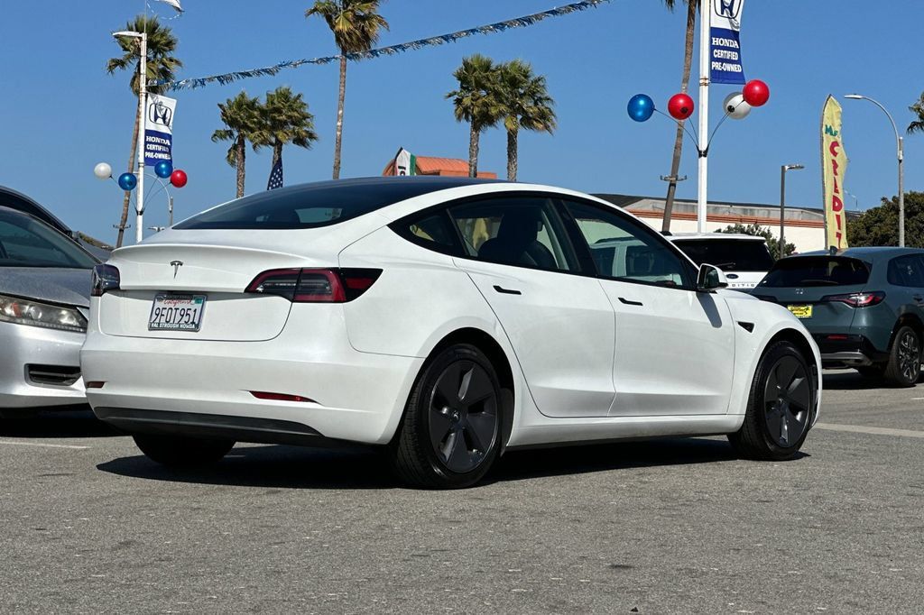 Used 2023 Tesla Model 3 Standard Range RWD image 3