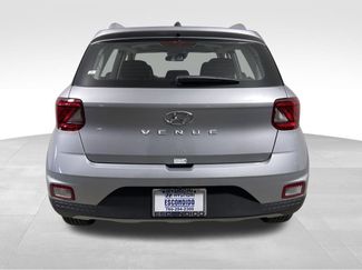 New 2026 Hyundai Venue SEL video 4