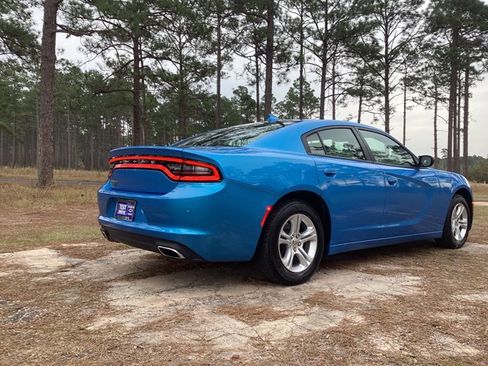 Used 2023 Dodge Charger SXT image 5