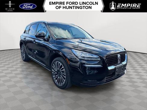 Used 2022 Lincoln Corsair Standard w/ Equipment Group 101A image 1