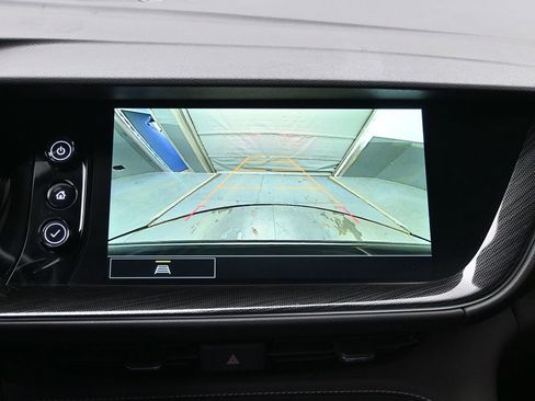 Used 2023 Buick Envision Essence w/ Sport Touring Package AWD/4WD image 18