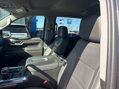Used 2022 Chevrolet Silverado 1500 LTZ image 11