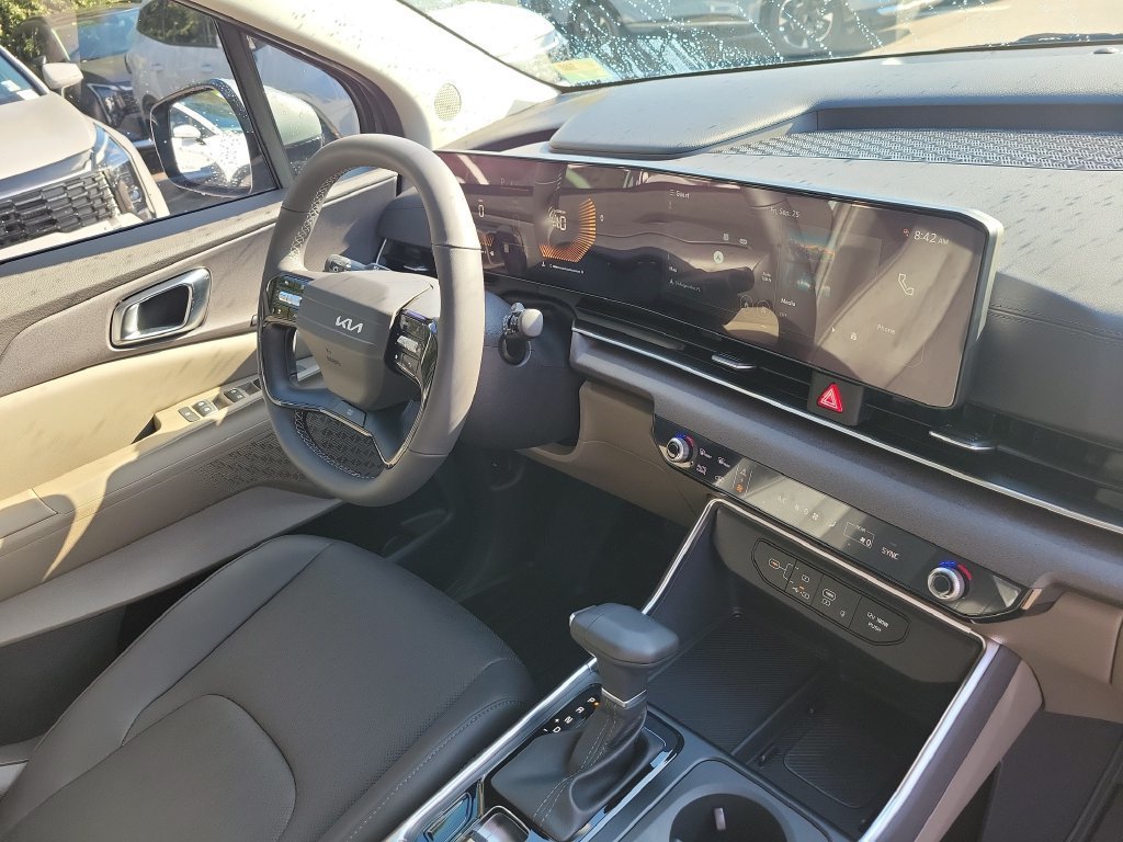 New 2027 Kia Carnival EX FWD image 8