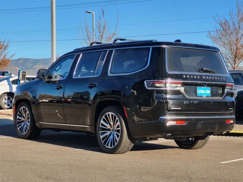 Used 2022 Jeep Grand Wagoneer Series III image 7