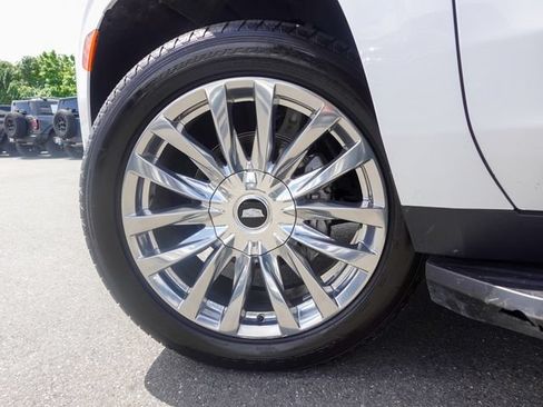 Used 2024 Cadillac Escalade Premium Luxury w/ LPO, Floor Liner Package AWD/4WD image 11