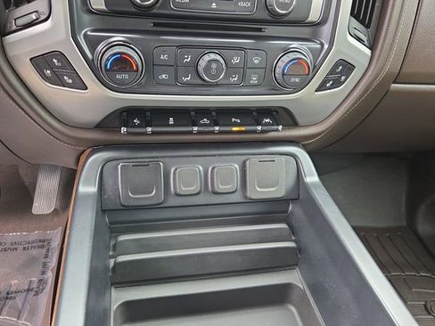 Used 2018 GMC Sierra 1500 SLT image 30