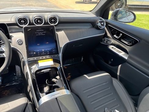 Certified 2025 Mercedes-Benz GLC 300 4MATIC image 13