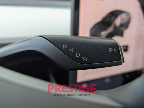Used 2018 Tesla Model 3 Long Range AWD/4WD image 18