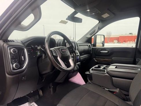 Used 2023 GMC Sierra 3500 SLE w/ SLE Convenience Package image 8