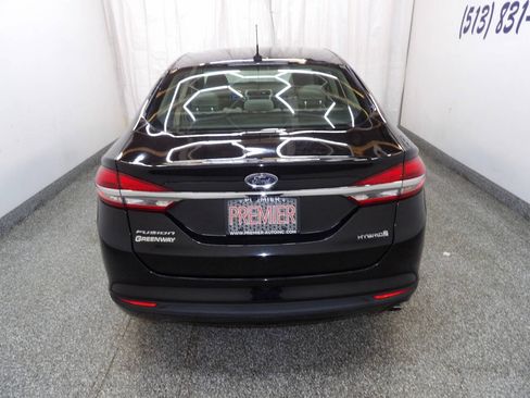 Used 2018 Ford Fusion S FWD image 5