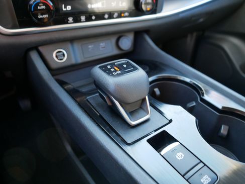 Certified 2023 Nissan Rogue SV AWD/4WD image 24