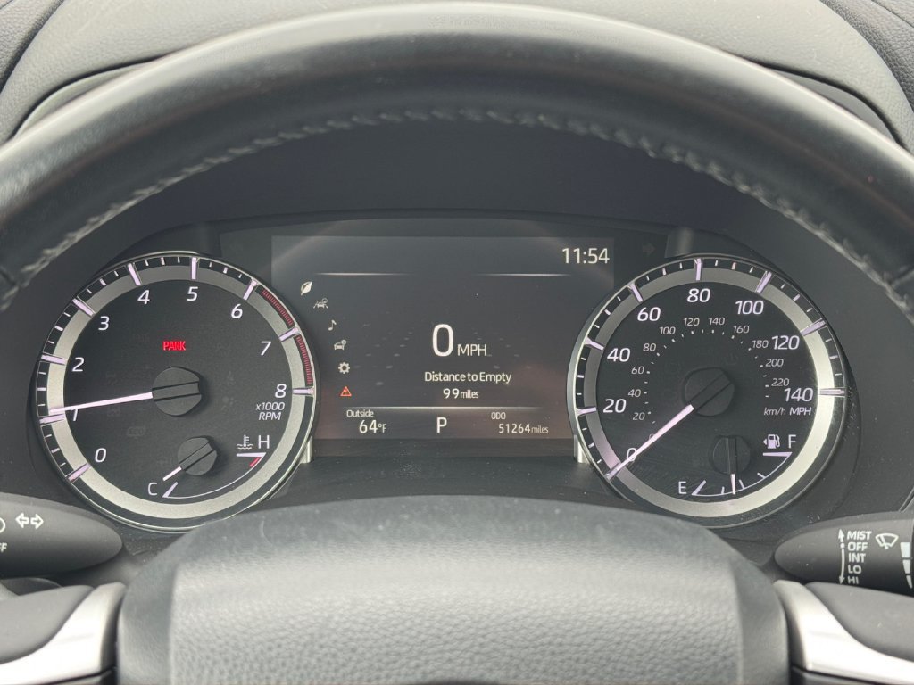 Used 2023 Toyota Highlander XLE AWD/4WD image 14