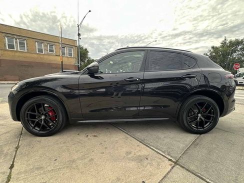 Used 2021 Alfa Romeo Stelvio Ti Sport AWD/4WD image 8