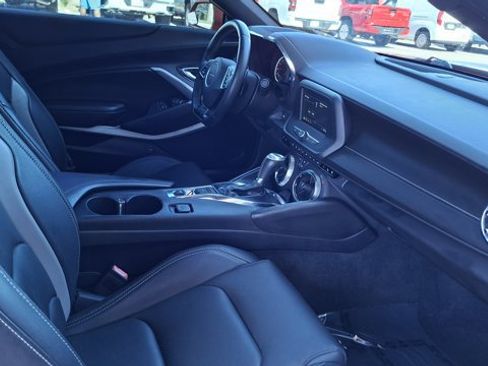 Used 2019 Chevrolet Camaro LT w/ RS Package image 21