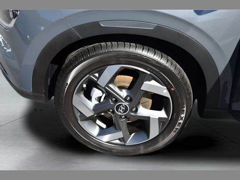 New 2026 Hyundai Venue SEL FWD image 8