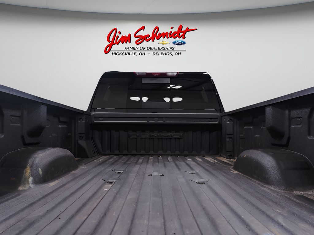 Used 2024 GMC Sierra 3500 Denali w/ Denali Reserve Package AWD/4WD image 38