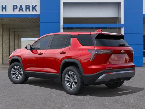 New 2026 Chevrolet Equinox LT w/ Convenience Package II FWD image 3