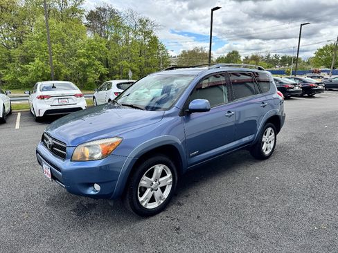 Used 2007 Toyota RAV4 Sport AWD/4WD image 2
