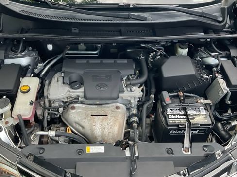Used 2016 Toyota RAV4 XLE AWD/4WD image 28