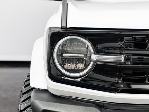 Used 2025 Ford Bronco Big Bend AWD/4WD image 3
