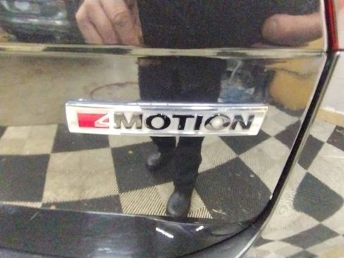 Used 2020 Volkswagen Tiguan S image 16