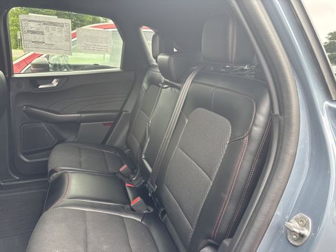 Used 2024 Ford Escape ST-Line Select w/ Tech Pack #2 AWD/4WD image 11