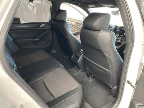 Used 2020 Honda Accord Sport image 11