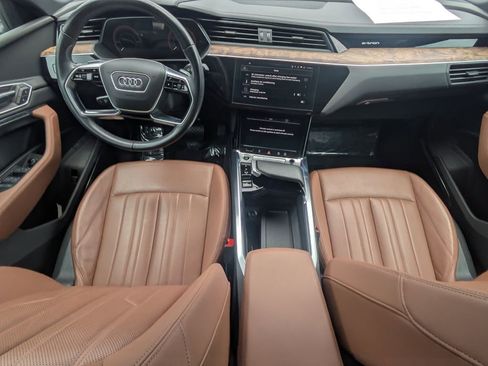 Used 2021 Audi e-tron Premium Plus w/ Premium Plus Package AWD/4WD image 15