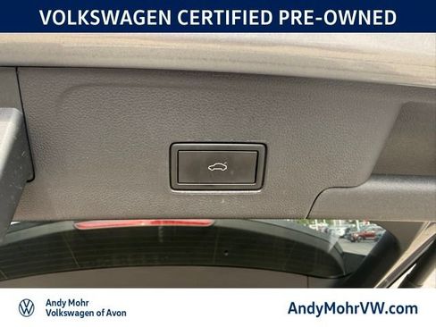 Used 2024 Volkswagen Atlas Cross Sport SEL R-Line AWD/4WD image 11