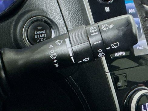 Used 2018 Subaru Outback 2.5i Limited image 13