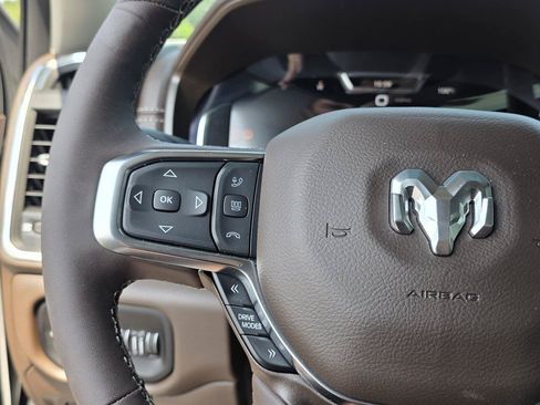 Used 2026 RAM 1500 Laramie AWD/4WD image 18