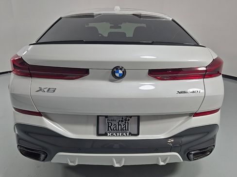 Used 2026 BMW X6 xDrive40i image 5