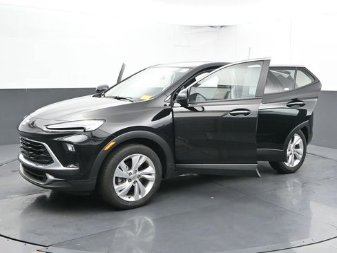 Used 2025 Buick Encore GX Preferred image 56
