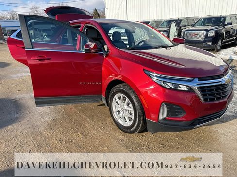 Used 2023 Chevrolet Equinox LT image 28