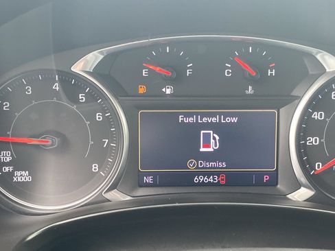 Used 2020 GMC Terrain SLT w/ Preferred Package AWD/4WD image 12