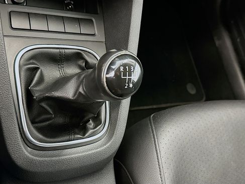 Used 2013 Volkswagen Jetta SE image 23