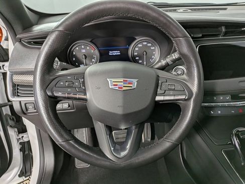 Certified 2023 Cadillac XT4 Sport image 21