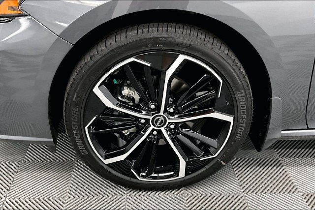 New 2026 Nissan Altima 2.5 SR FWD image 12
