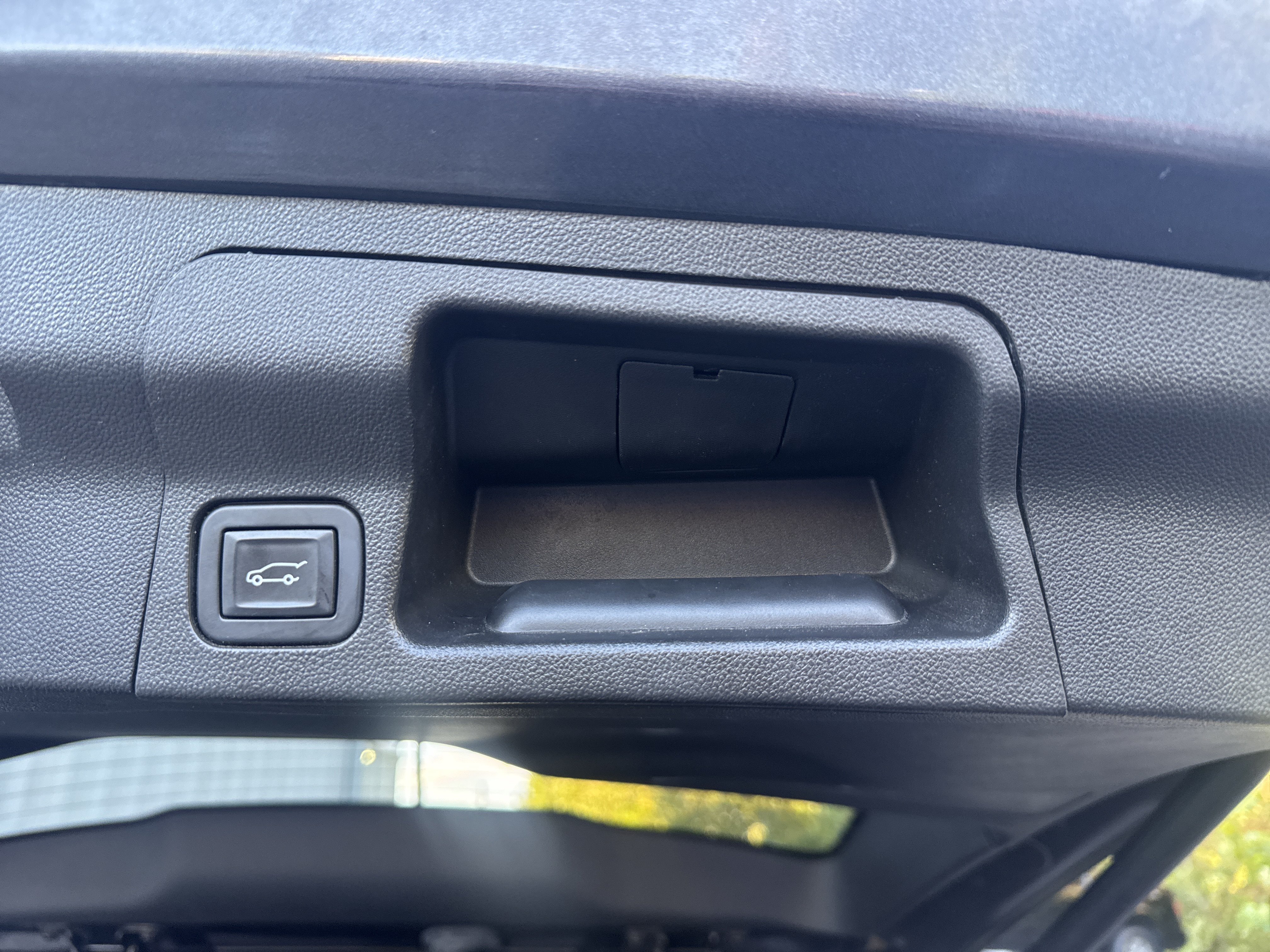 Used 2019 GMC Acadia SLT AWD/4WD image 11
