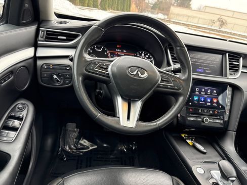 Used 2019 INFINITI QX50 Essential w/ Premium Heat Package image 13