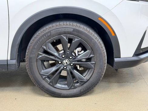 Used 2025 Honda CR-V Sport Touring image 4