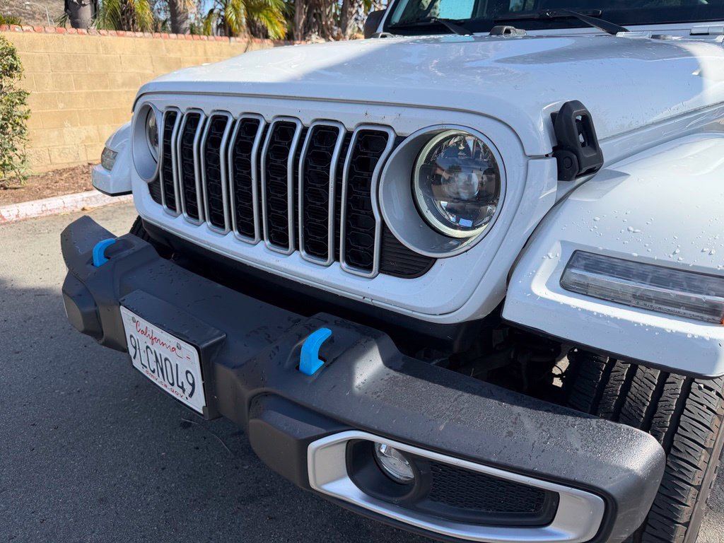 Used 2024 Jeep Wrangler Unlimited Sahara AWD/4WD image 6