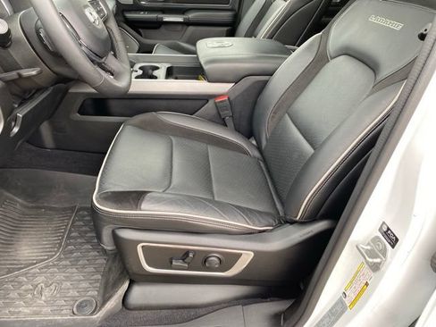 Used 2025 RAM 1500 Laramie w/ Night Edition AWD/4WD image 15