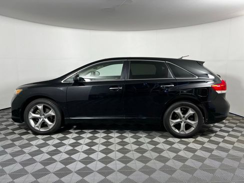 Used 2010 Toyota Venza FWD image 8