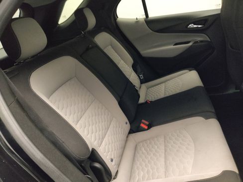 Used 2020 Chevrolet Equinox LT image 19