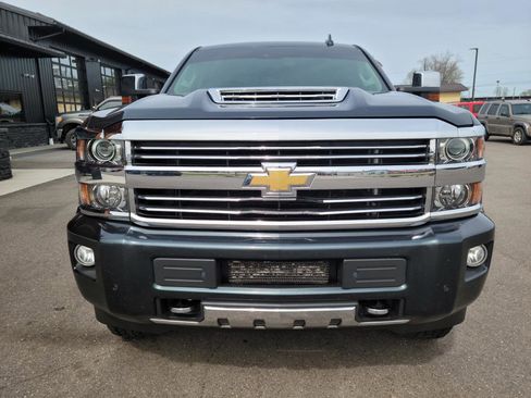 Used 2017 Chevrolet Silverado 2500 High Country w/ Duramax Plus Package image 2